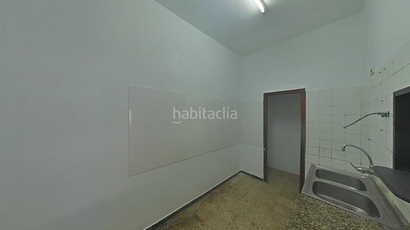 Foto a765b5ab-ff3e-49a9-924a-5e9a2c32ac74. Local comercial en Porta Nova Ferrol