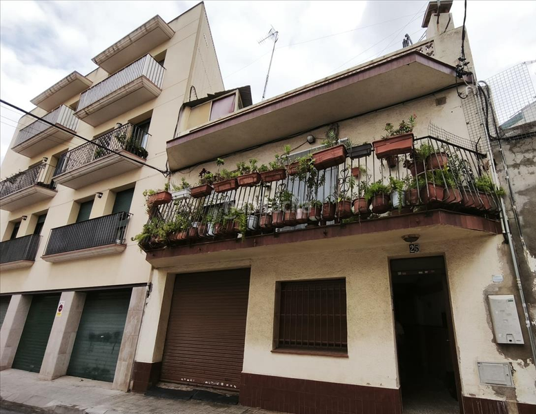 Foto e3978b67-3d4e-4c0f-82ee-bd64a69b9a25. Local comercial en Centre Torredembarra