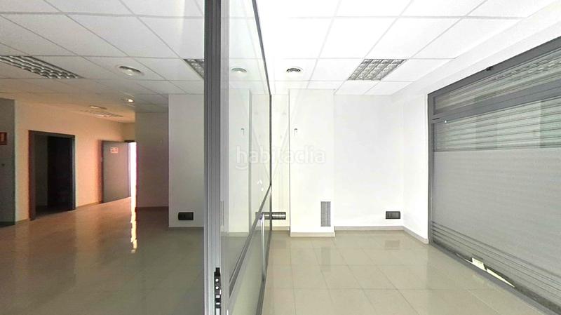 Foto d854163b-9100-4b42-a153-3b28cd658334. Local comercial en Olesa de Montserrat