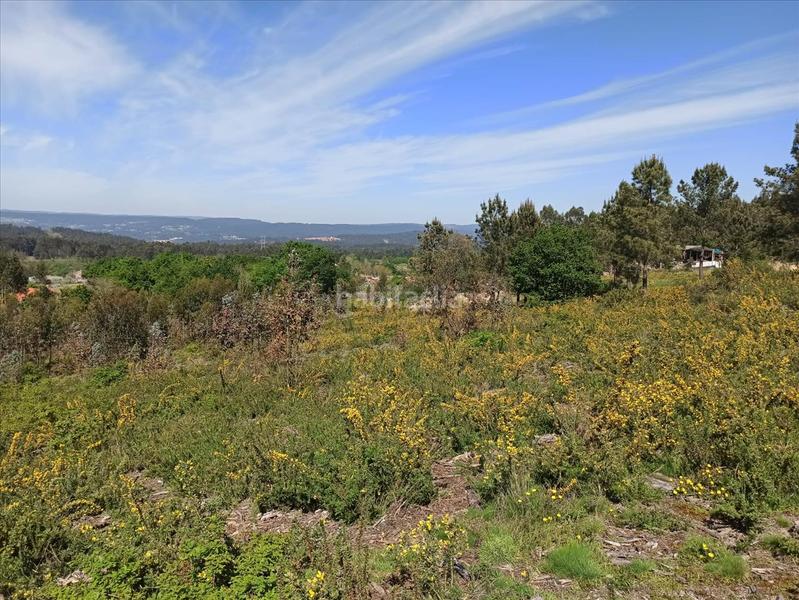 Foto 80e6d45d-c8ce-41d1-b663-3cfda7b5d4e6. Residential plot in O Milladoiro Ames