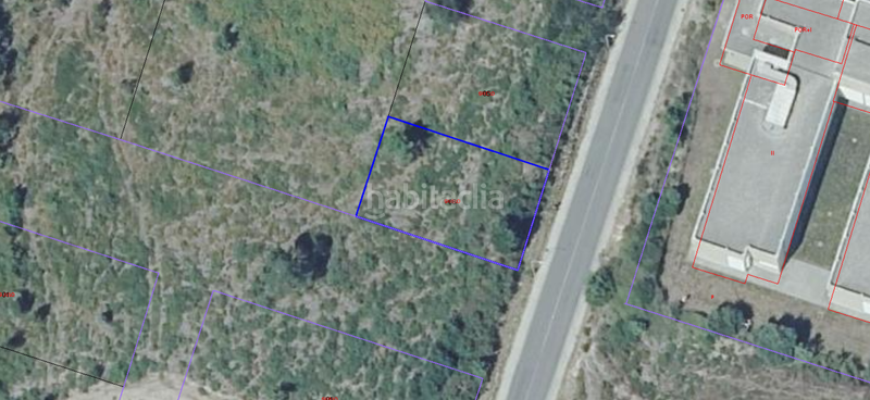 Foto fa7c4ce6-524d-4aa0-85e5-3253962db338. Residential plot in O Milladoiro Ames