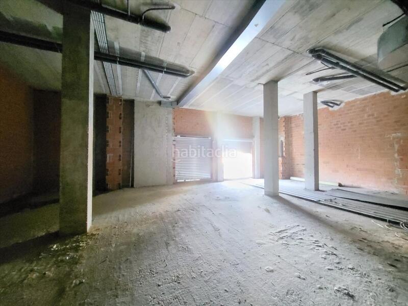 Foto 02da7aa6-1336-4141-aa50-156af3d19505. Locale commerciale in Zona Calle Valencia Torrent