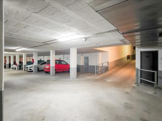 Parking coche  Mi tio