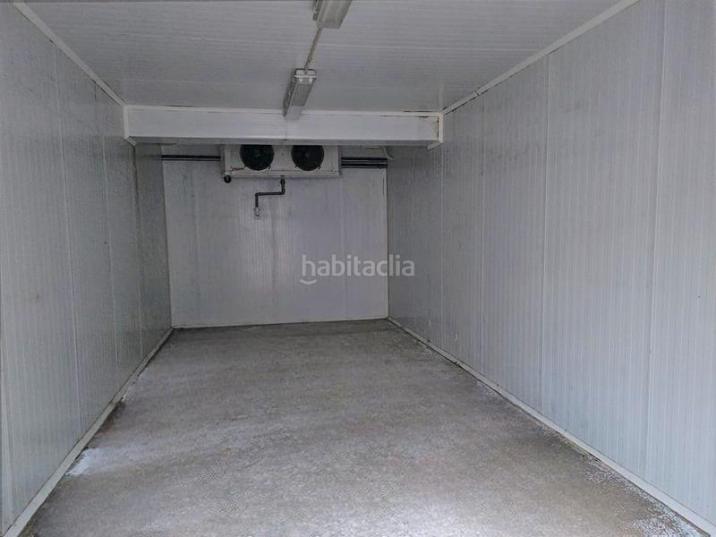 Foto b71871d2-fbce-49f9-ae42-ea2de9ecbd37. Local comercial a Germaníes - Juzgados Gandia