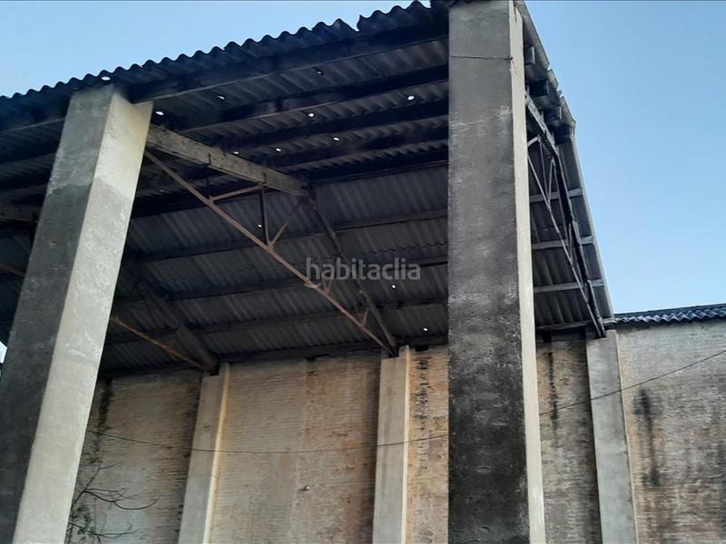 Foto e1c842da-9584-4940-8bcf-d11585cd91aa. Edificio en El Pilar Ontinyent