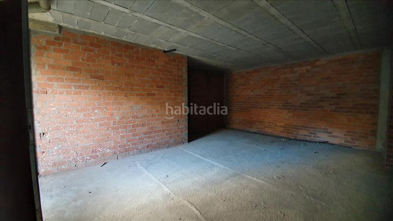 Foto d5cc822b-ed02-40a6-ad36-82602a690403. Local comercial a Lavadores Vigo