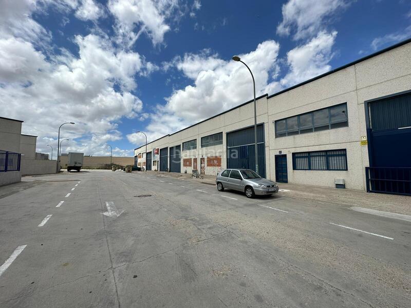 Foto 37546759-4c76-4418-972a-2c885895c9cf. Fabrikhalle in Viso de San Juan (El)