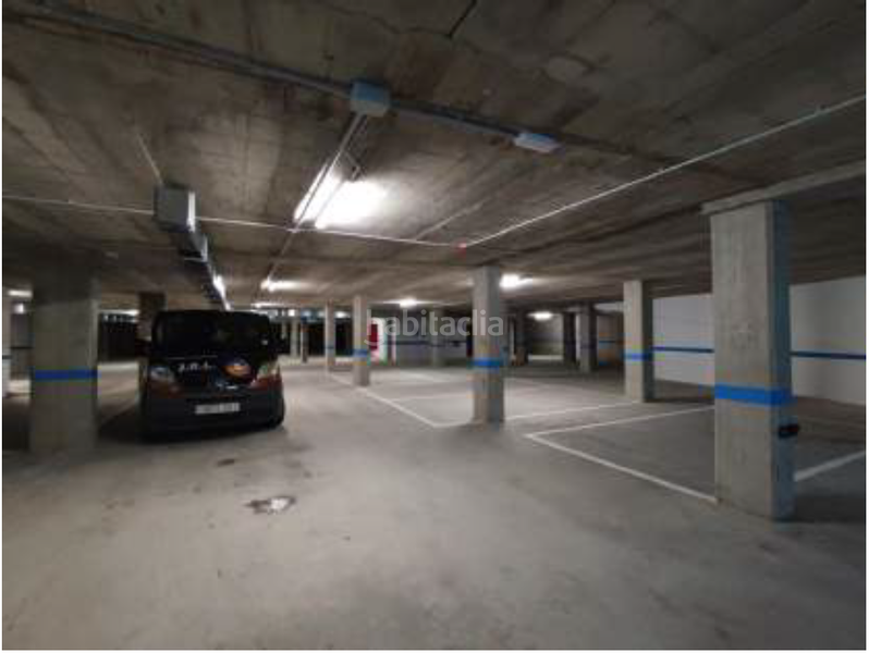 Foto dfbf0e72-9cd8-4244-8d5f-f50b88294456. Posto auto in Paradai Lugo