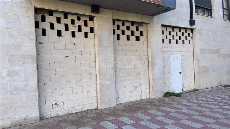 Foto ee5c3e8b-6e08-40d4-9ec8-532c3c8af5b6. Local comercial en San Claudio - La Chantría León