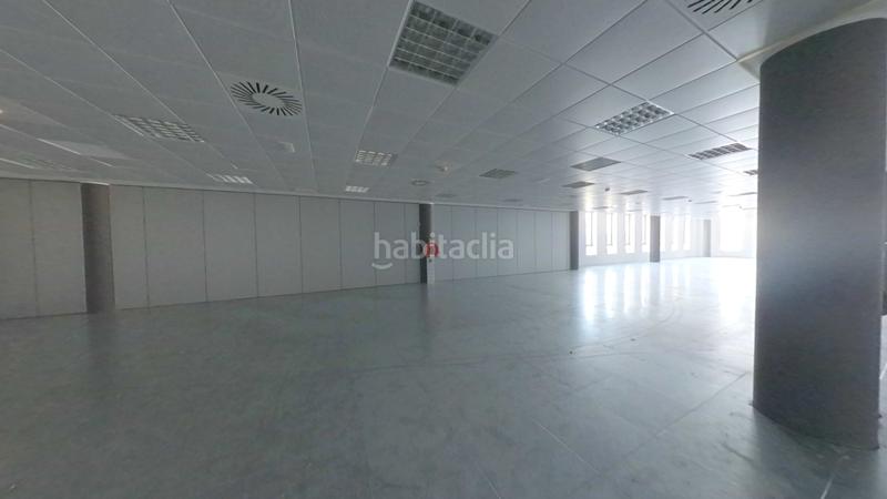 Foto 629da2e1-1742-4c9a-ad15-2eb36dc99165. Bureau dans Garrapinillos Zaragoza