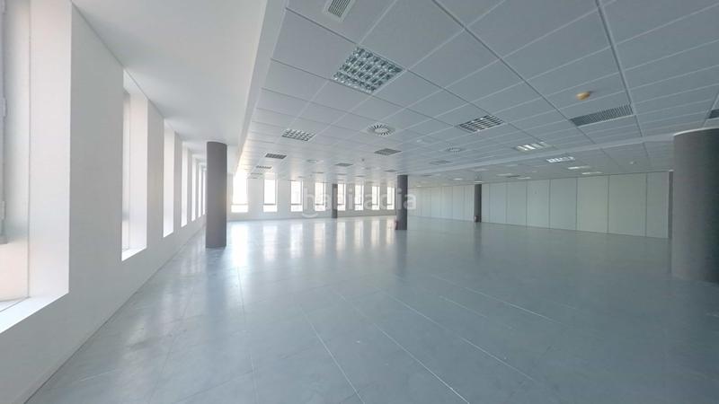 Foto e2828274-a767-4f72-9f2f-2ff632d1b1fc. Büro in Garrapinillos Zaragoza