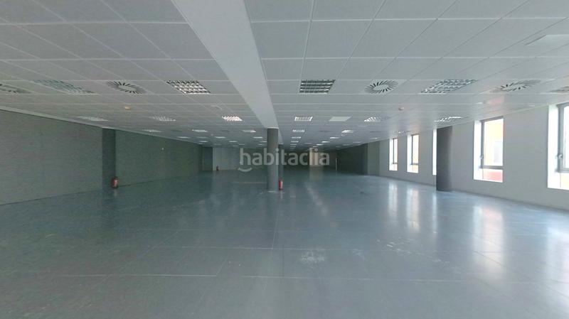 Foto 17c06bf7-8493-4294-83b0-cacdc67e20fb. Office space in Garrapinillos Zaragoza