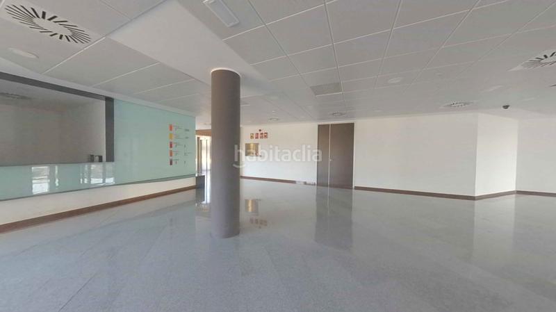 Foto 735f763d-cdfe-474e-bd9d-c81a24844056. Oficina a Garrapinillos Zaragoza