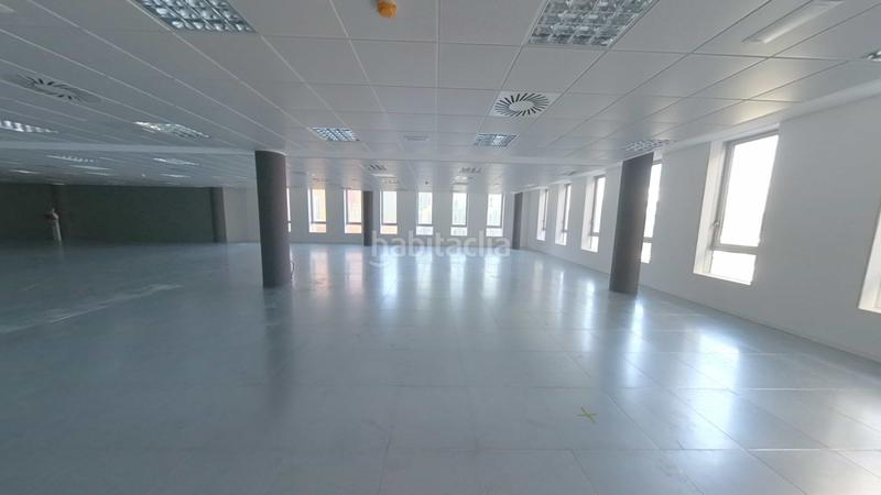 Foto 305b4d14-dff7-45cb-8acb-d320977b9a5b. Bureau dans Garrapinillos Zaragoza