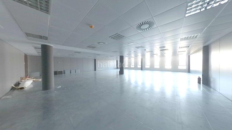 Foto e65af78b-5d3f-48b9-acc6-cfab0ee398dc. Büro in Garrapinillos Zaragoza