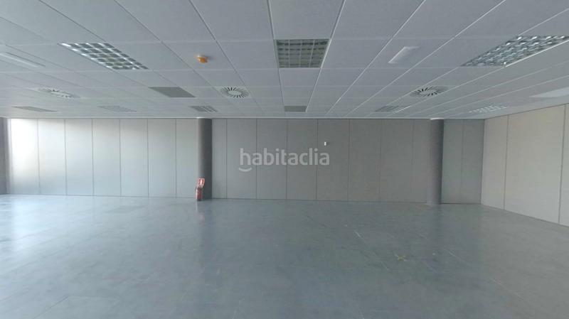 Foto 04a5cbb2-11d4-414f-bd7d-dc999cbc478e. Office space in Garrapinillos Zaragoza