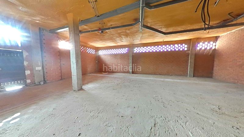 Foto cebd1ee4-a71d-49e0-8756-134b875fe298. Local comercial a Utebo