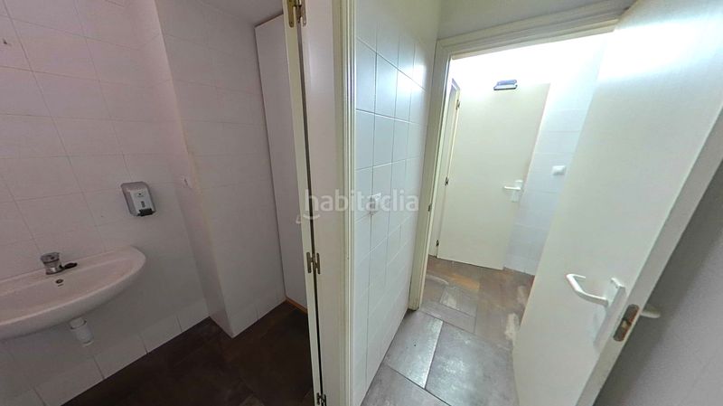 Foto 166c96d8-28b0-48ce-bd2f-2a7f4a21cecc. Local comercial a Pradoluengo