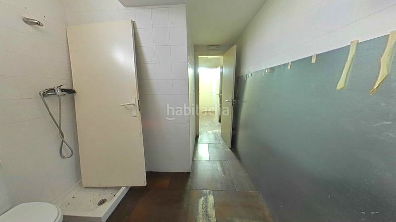 Foto 2385f057-75d9-45ce-a53e-6f877fe9361a. Local comercial a Pradoluengo