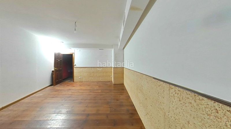 Foto 37a492ef-348c-4386-b3c5-c1ebe94be88f. Local comercial a Pradoluengo