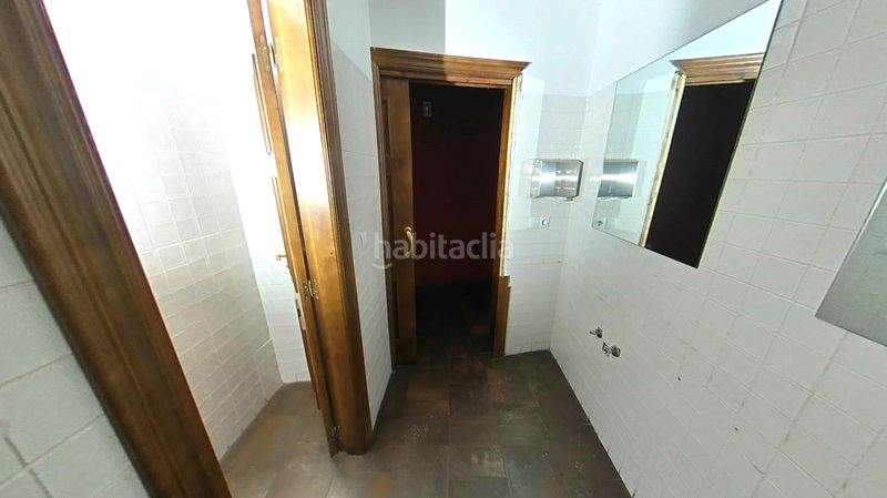 Foto 49f6e398-ec94-4e54-8dd9-ba6daca912ab. Local comercial a Pradoluengo