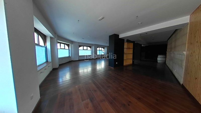 Foto 5223fa6e-dfdc-420e-a5cb-dd6bd9996f32. Local comercial a Pradoluengo