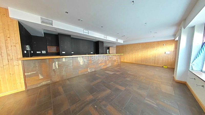Foto 7f30234b-8e77-4e23-b076-28b17791b148. Local comercial a Pradoluengo