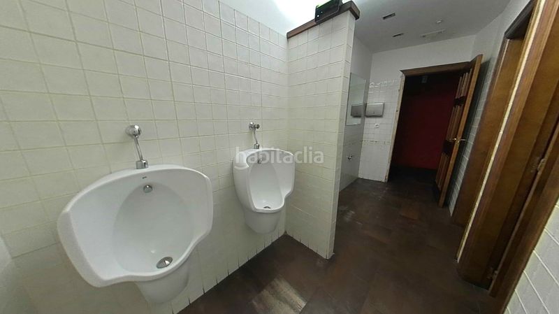 Foto b6fb115f-6d8e-429e-ba62-d048b33a9a5f. Local comercial a Pradoluengo
