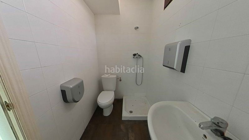 Foto c486a1d4-072e-494c-8c49-98d4a3eb4850. Local comercial a Pradoluengo