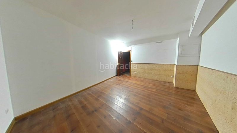 Foto d04ec07f-3a6b-4c48-88f3-0387a501b6ce. Local comercial a Pradoluengo
