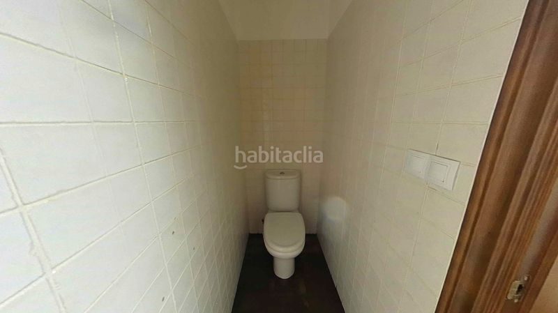 Foto e30448eb-c034-47ba-af83-320a09ef8439. Local comercial a Pradoluengo