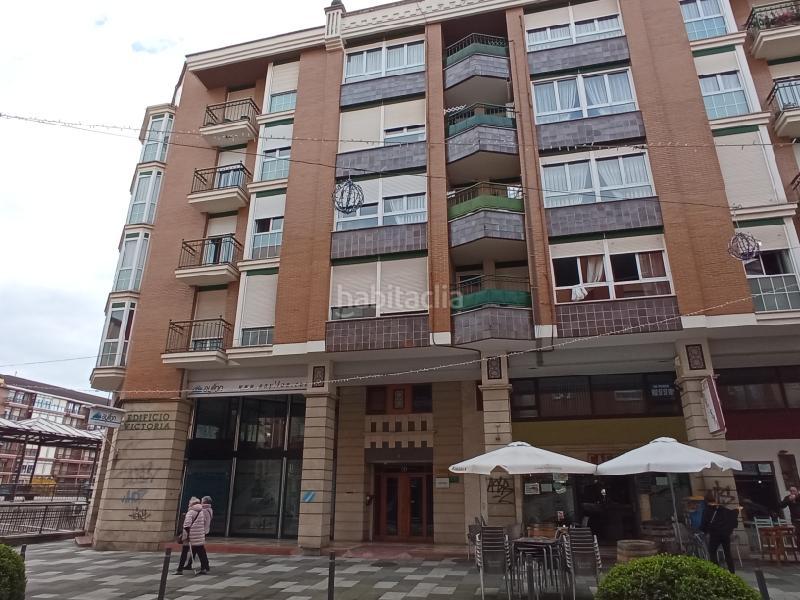 Foto f6b7ce98-c03b-4b2c-9e6e-29bd59547620. Geschäftsraum in Muriedas Camargo