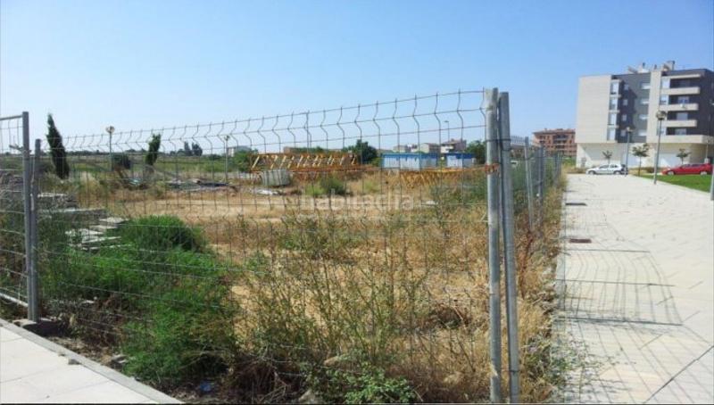 Foto e358a13b-dd3d-41c4-bf48-8c6c18a343c8. Terrain résidentiel dans Binéfar