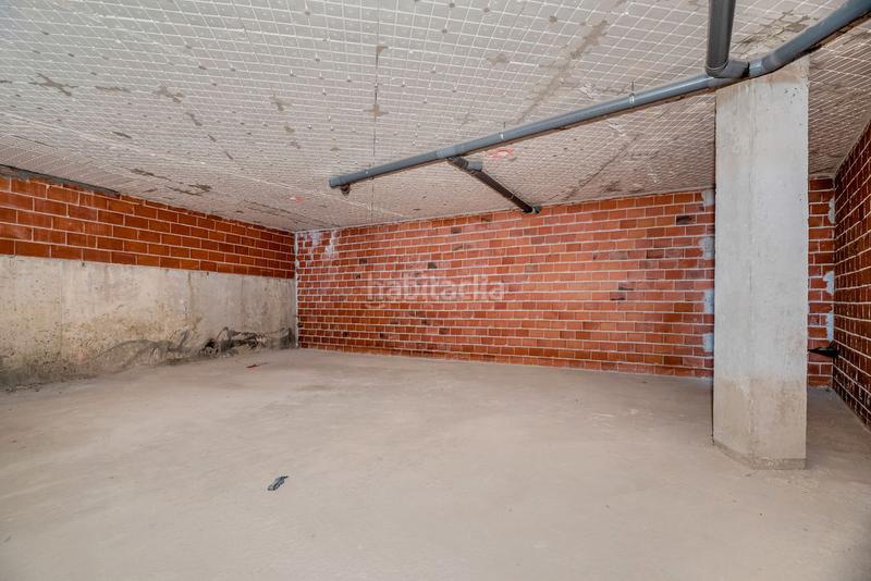Foto 66cbd64f-4712-4b29-a0d0-f8ab20f0880f. Local comercial en Paradai Lugo