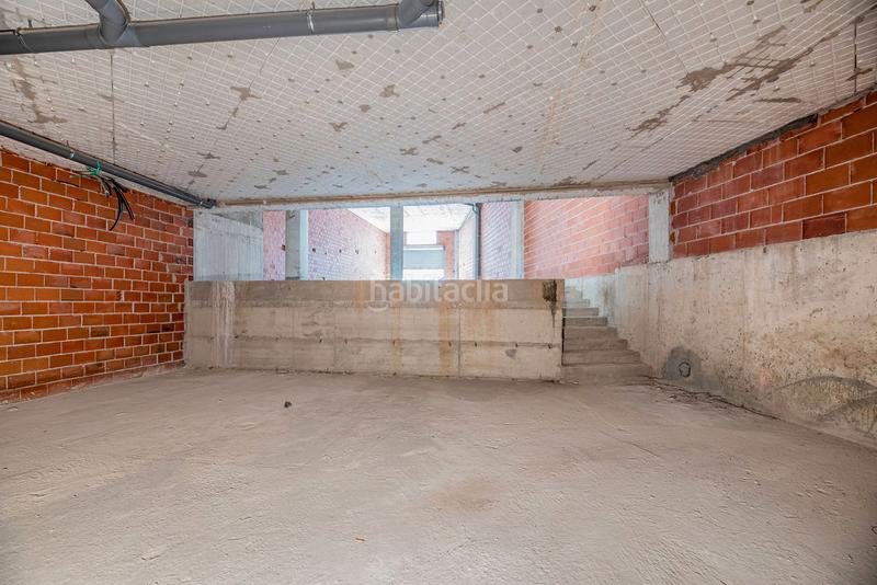 Foto bee86afc-4deb-49ec-9da3-d77a21f57493. Local comercial en Paradai Lugo