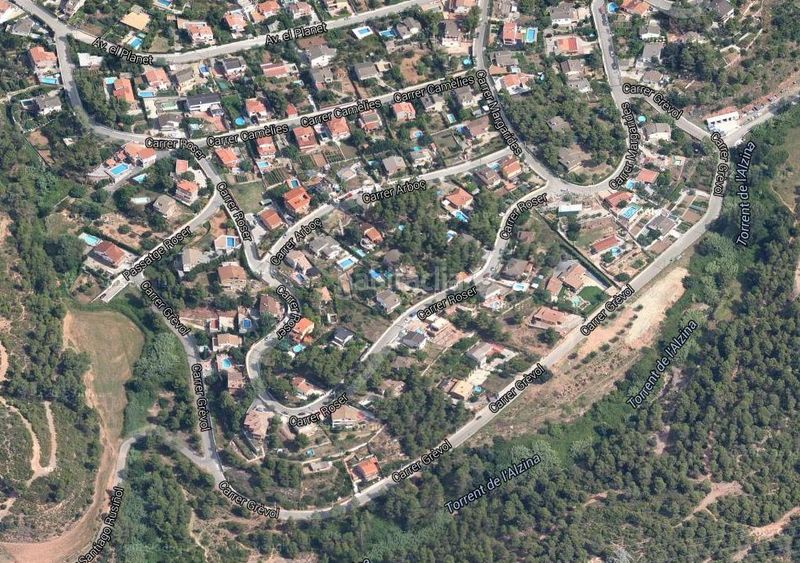 Foto acf5b50c-aa23-4d8c-9357-9e61e4bbce86. Terreny residencial a Rellinars