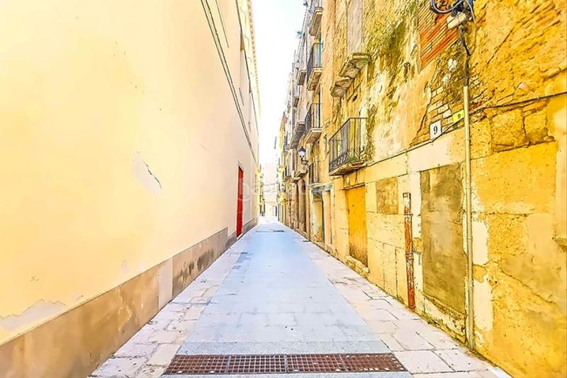 Foto eea09de9-3cb5-44fe-9885-5702f6d4d17f. Terreno residenziale in Centre Tortosa