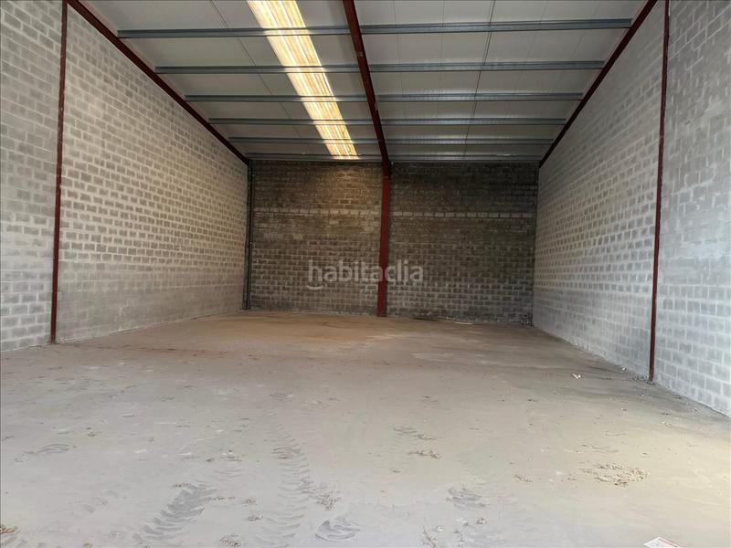 Foto 8556b5de-55a4-4531-8643-c47c7463e182. Fabrikhalle in Hormilla