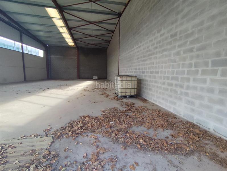 Foto 51860aaf-3c7d-4d2c-9c03-6e8d774764a3. Fabrikhalle in Hormilla