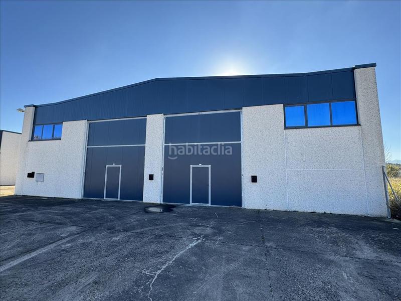 Foto cb2540ec-ca2f-4621-a707-53e5054dce24. Fabrikhalle in Hormilla