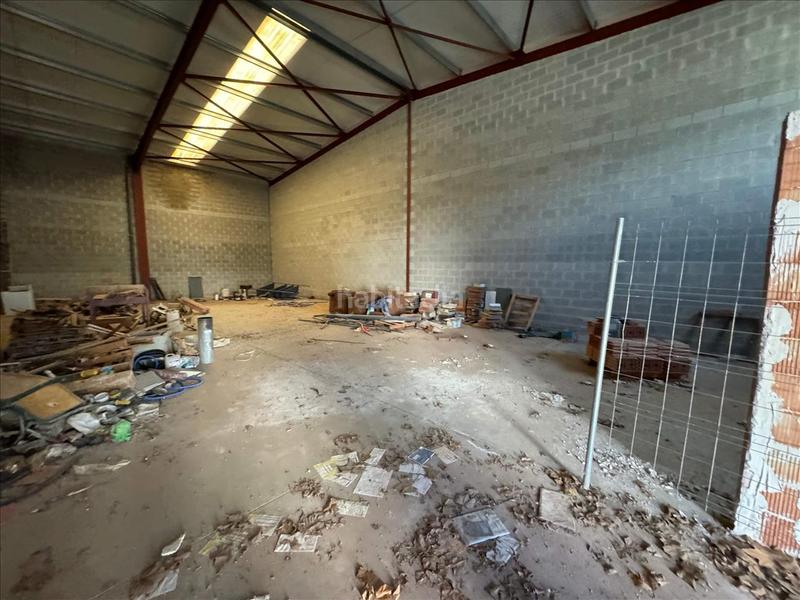 Foto a5c3c3e3-04e2-430b-bf66-3434622f65e7. Fabrikhalle in Hormilla