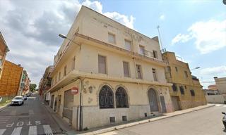 Building in Ramon Y Cajal