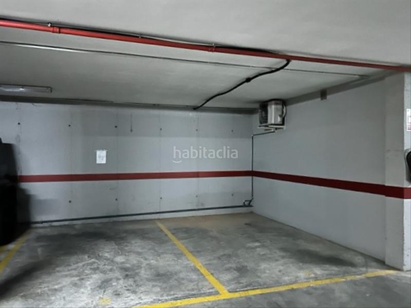 Foto ef44a7a0-3fb5-4b18-843a-2ceac4a53c48. Aparcament cotxe a Parc Tecnològic Paterna
