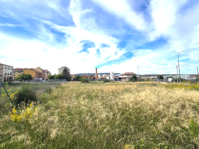 Foto da46ea46-5e00-4817-87cf-36133344f5dd. Terreny residencial a Navarrete