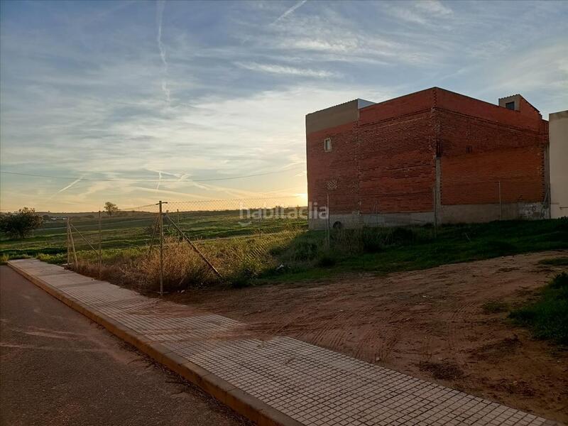 Foto c06691e1-1b06-4235-8420-3890b8049adb. Residential plot in Maria Auxiliadora - Barriada de Llera Badajoz