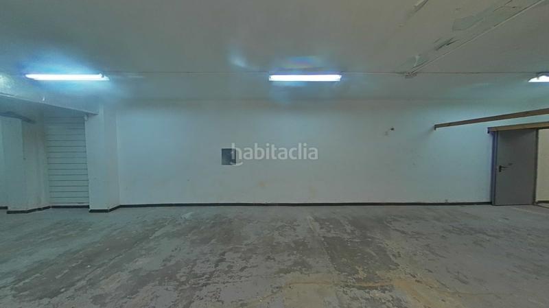 Foto 4fa0a8c9-68bc-45fc-87b3-8038845045b0. Local commercial dans Verdum Barcelona