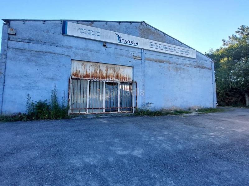 Foto 1de81631-5225-4700-b47e-528d96410b38. Bâtiment à usage industriel dans Coles