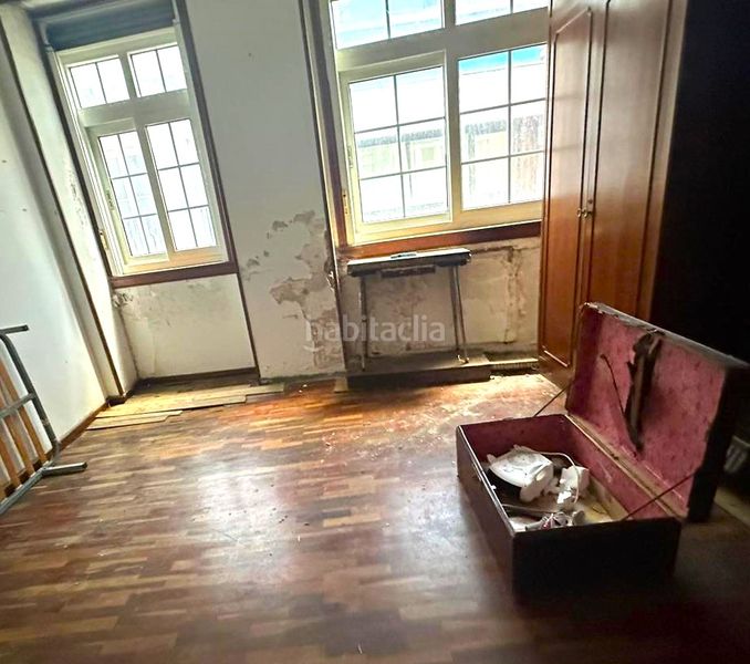 Foto f1063e99-830a-44c7-93cb-46df3bb490c9. Edificio in Ciudad Vieja Coruña (A)