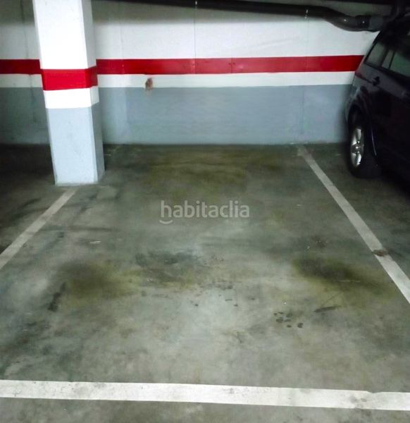 Foto ef31f6d9-bdfa-46a4-b2db-63619b5dc3e0. Parking coche en Centro Ponferrada