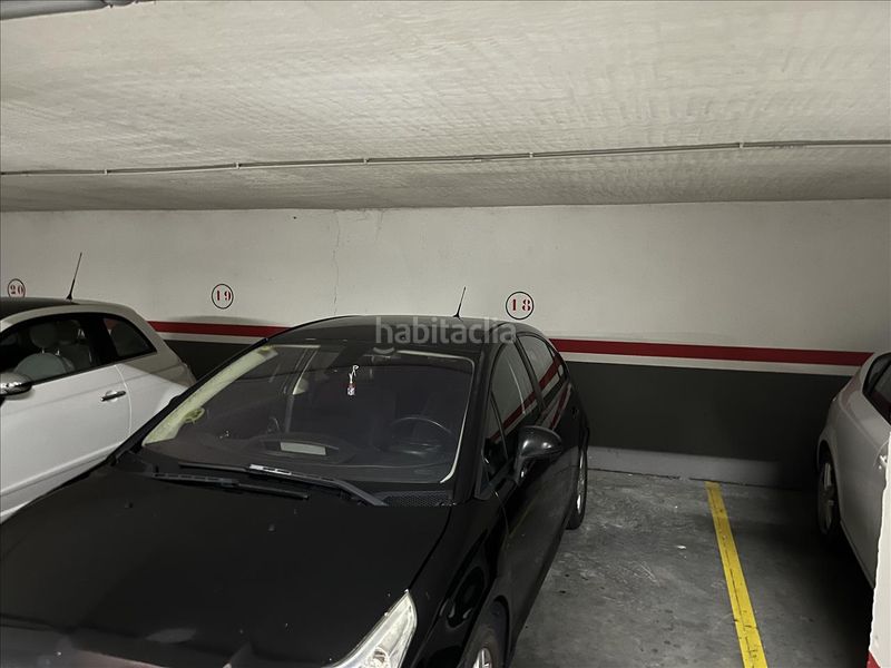 Foto e9f064ea-6d45-4a04-8cd6-55b5af5ad015. Aparcament cotxe a Universidad Ávila